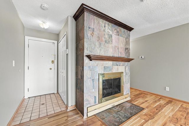 893 Cliffs Drive Unit: 107, Ypsilanti, MI 48198