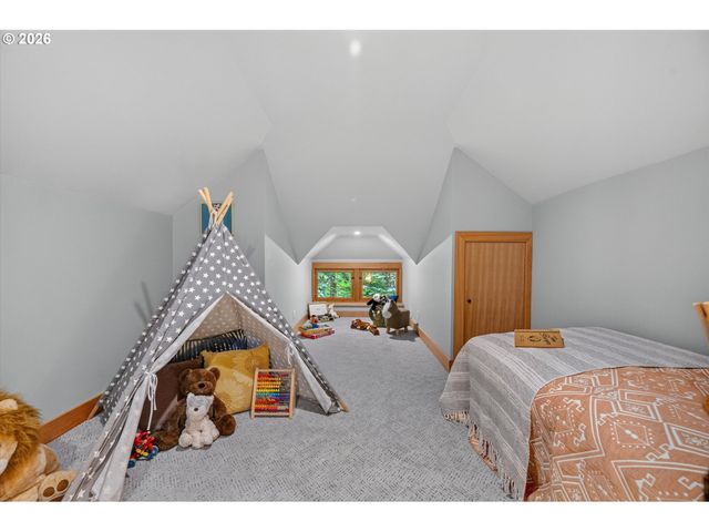 9505 Nw GERMANTOWN Rd, Portland, OR 97231