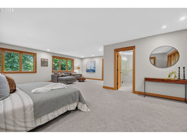 9505 Nw GERMANTOWN Rd, Portland, OR 97231