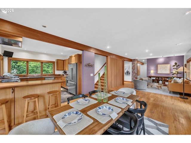 9505 Nw GERMANTOWN Rd, Portland, OR 97231
