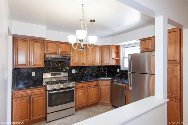 2812 37th Street, Astoria, NY 11103