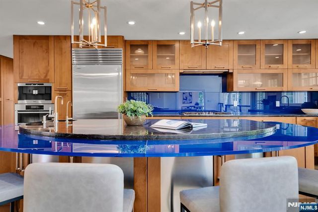 312 Saw Mill Lane, Wyckoff, NJ 07481