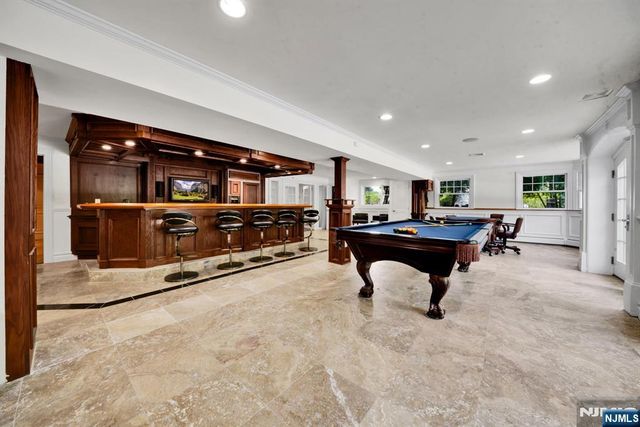 312 Saw Mill Lane, Wyckoff, NJ 07481