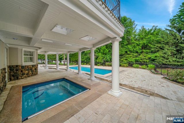 312 Saw Mill Lane, Wyckoff, NJ 07481