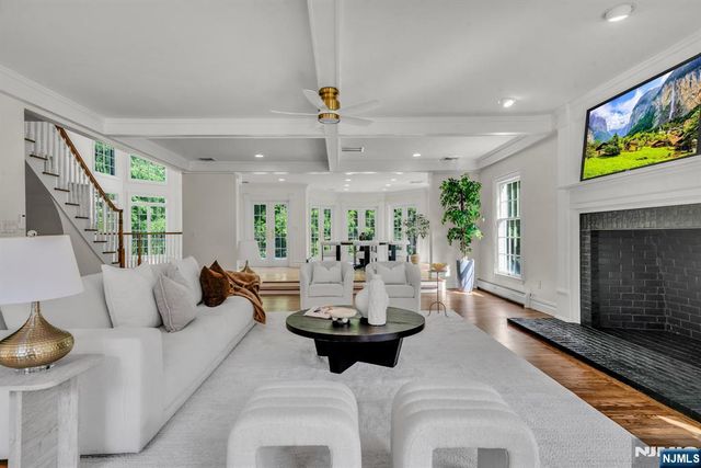 312 Saw Mill Lane, Wyckoff, NJ 07481