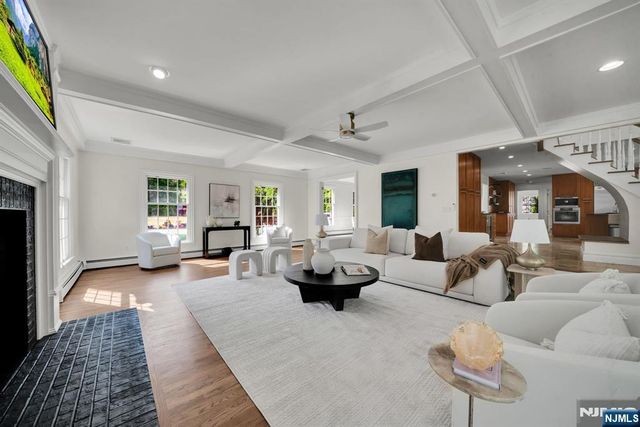 312 Saw Mill Lane, Wyckoff, NJ 07481