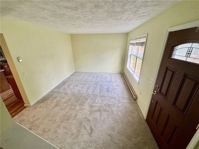 402 W Poplar Street, Grove City Boro, PA 16127