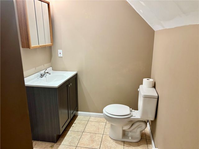 402 W Poplar Street, Grove City Boro, PA 16127