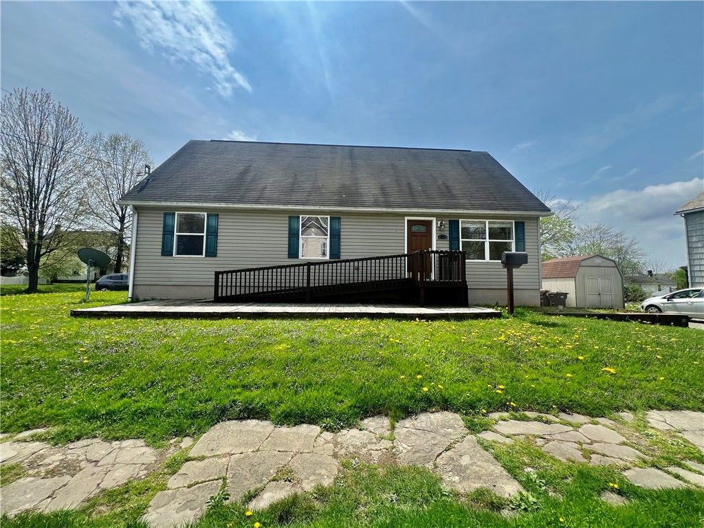 402 W Poplar Street, Grove City Boro, PA 16127