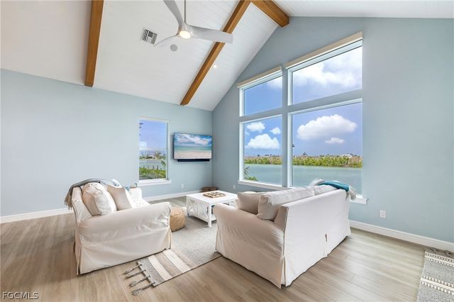 2651 Coconut DR, Sanibel, FL 33957