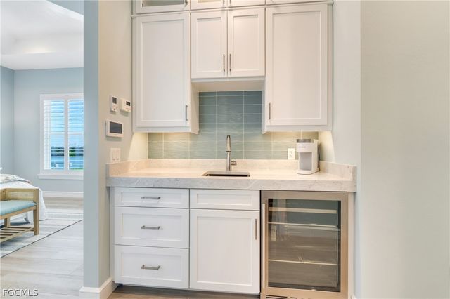 2651 Coconut DR, Sanibel, FL 33957