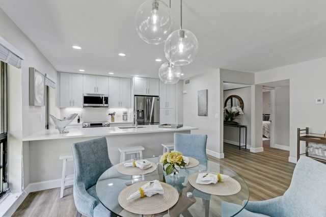 206 Brackenwood Terrace 206, Palm Beach Gardens, FL 33418