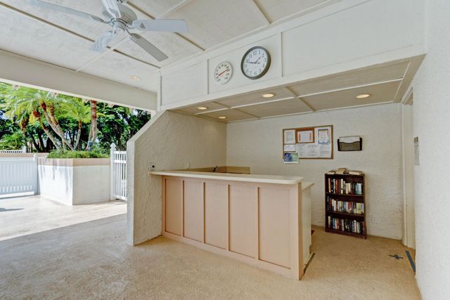 206 Brackenwood Terrace 206, Palm Beach Gardens, FL 33418