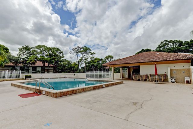 206 Brackenwood Terrace 206, Palm Beach Gardens, FL 33418