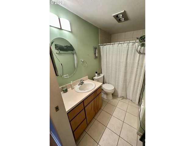 240 MARION Ln, Eugene, OR 97404