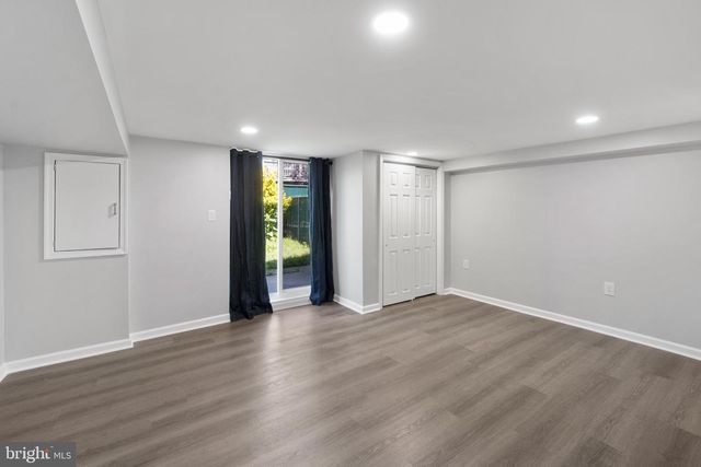 3611 WHITEHALL LN, Philadelphia, PA 19114