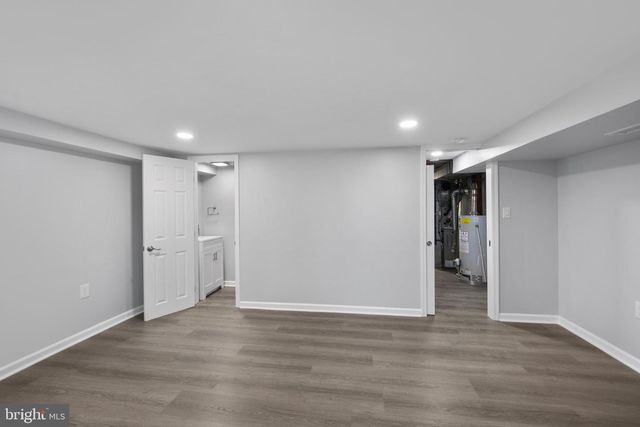3611 WHITEHALL LN, Philadelphia, PA 19114