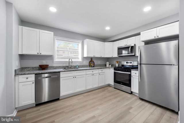 3611 WHITEHALL LN, Philadelphia, PA 19114