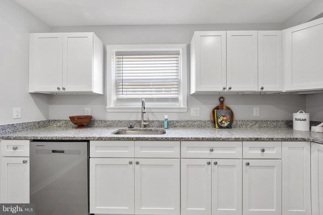 3611 WHITEHALL LN, Philadelphia, PA 19114