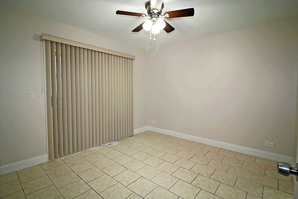 899 Colony Lake Drive, Schaumburg, IL 60194 — photo 4