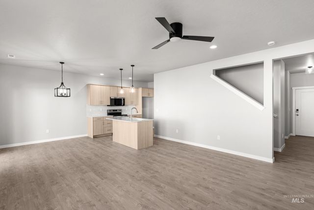 6626 W Black Butte Dr, Meridian, ID 83646