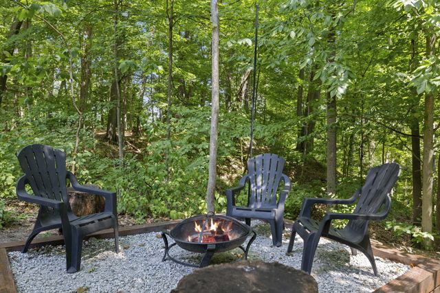 14823 N Main Street, Buchanan, MI 49107