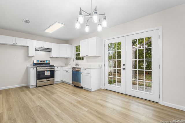 531 Kernan, San Antonio, TX 78227