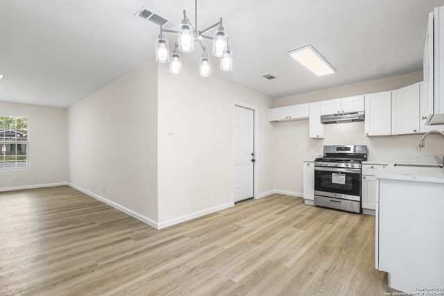 531 Kernan, San Antonio, TX 78227