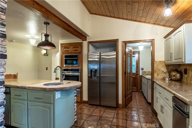 36442 Wildwood Canyon, Yucaipa, CA 92399