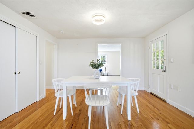 1 Valley Rd, Lexington, MA 02421