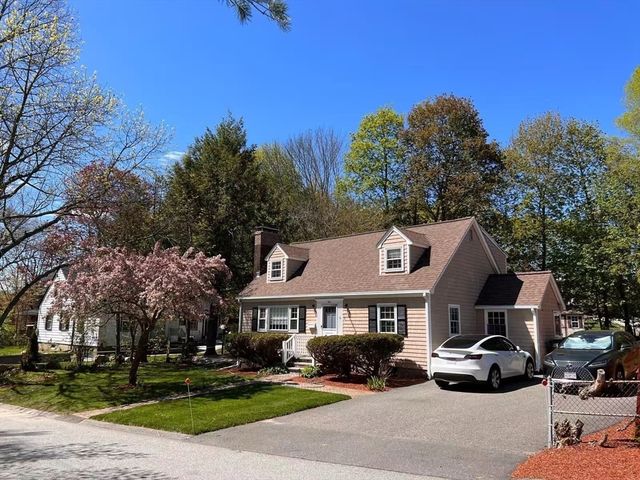 1 Valley Rd, Lexington, MA 02421