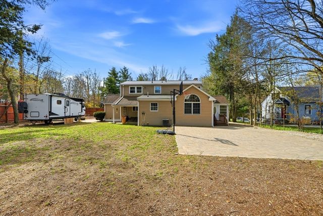 1 Valley Rd, Lexington, MA 02421