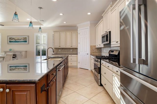 12729 DEL CORSO LOOP, Bradenton, FL 34211