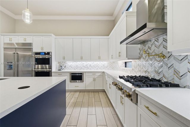 17130 Magnolia Estates Dr, Southwest Ranches, FL 33331