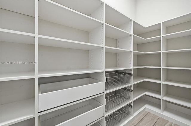 17130 Magnolia Estates Dr, Southwest Ranches, FL 33331