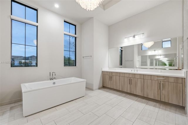 17130 Magnolia Estates Dr, Southwest Ranches, FL 33331