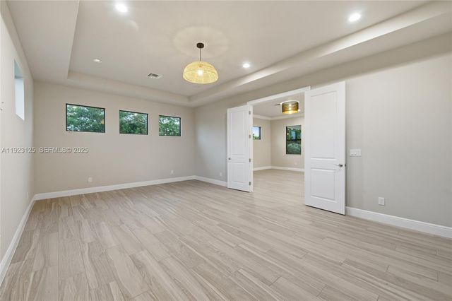 17130 Magnolia Estates Dr, Southwest Ranches, FL 33331