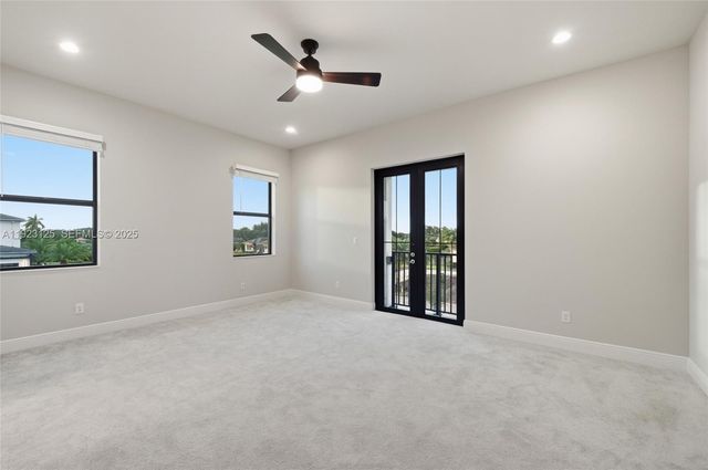 17130 Magnolia Estates Dr, Southwest Ranches, FL 33331