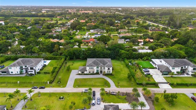 17130 Magnolia Estates Dr, Southwest Ranches, FL 33331
