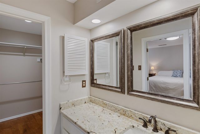 5701 VANTAGE PT, Memphis, TN 38120