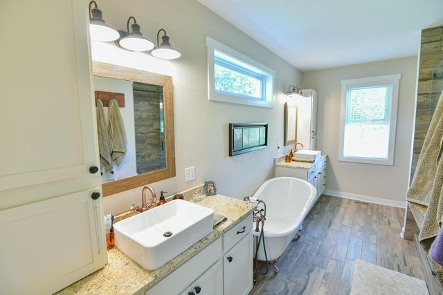 27100 60th STREET, Salem, WI 53168