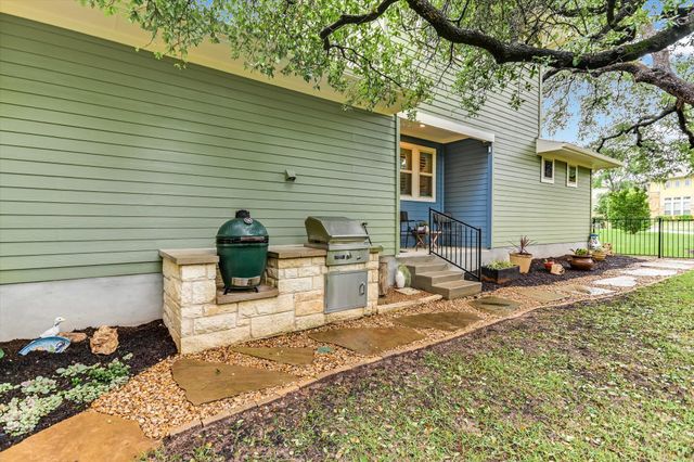 10900 Rock Island DR 49, Austin, TX 78717