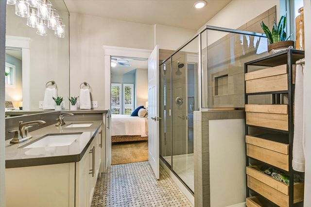 10900 Rock Island DR 49, Austin, TX 78717