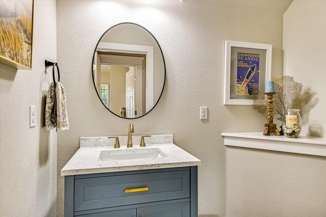 10900 Rock Island DR 49, Austin, TX 78717