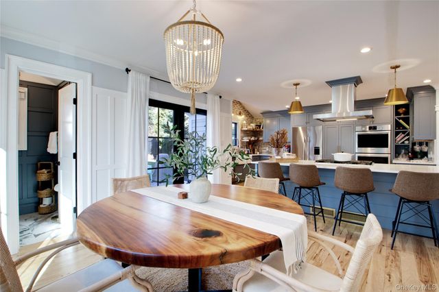 97 Bar Beach Road, Port Washington, NY 11050