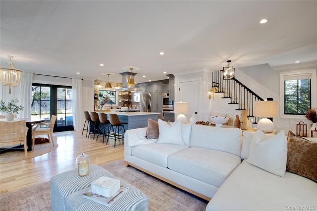 97 Bar Beach Road, Port Washington, NY 11050