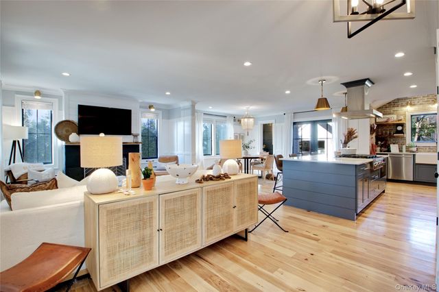 97 Bar Beach Road, Port Washington, NY 11050