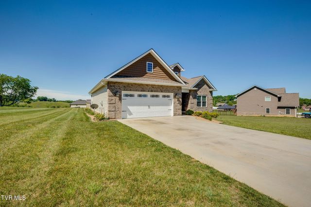688 Brady Way, Jonesborough, TN 37659