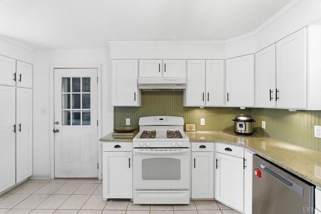 3189 Wildway Road, Appomattox, VA 24522