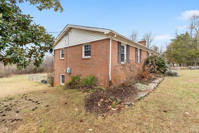 3189 Wildway Road, Appomattox, VA 24522